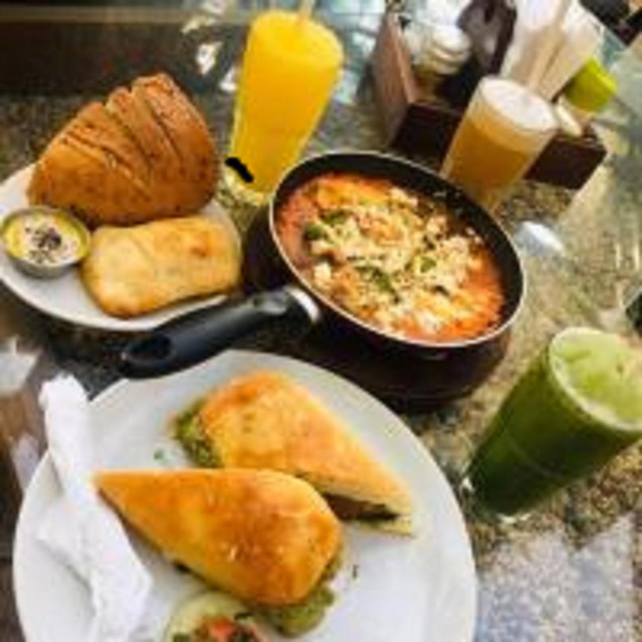 Hotel Gs Amritsar 200 Mtr From Golden Temple Ngoại thất bức ảnh