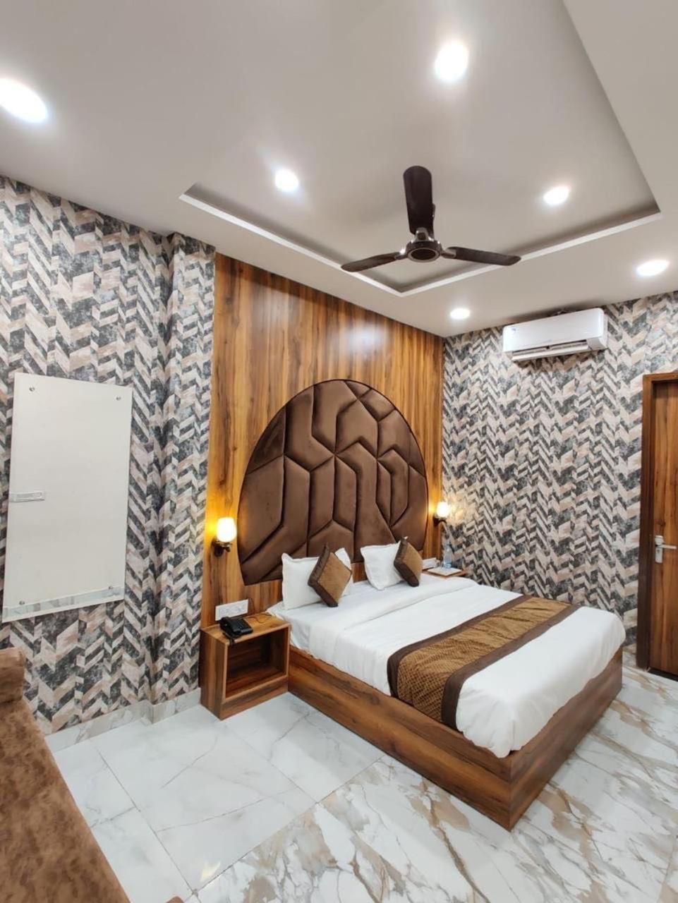 Hotel Gs Amritsar 200 Mtr From Golden Temple Ngoại thất bức ảnh